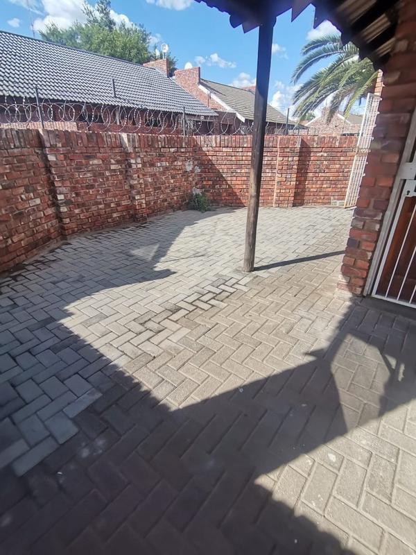 2 Bedroom Property for Sale in Navalsig Free State